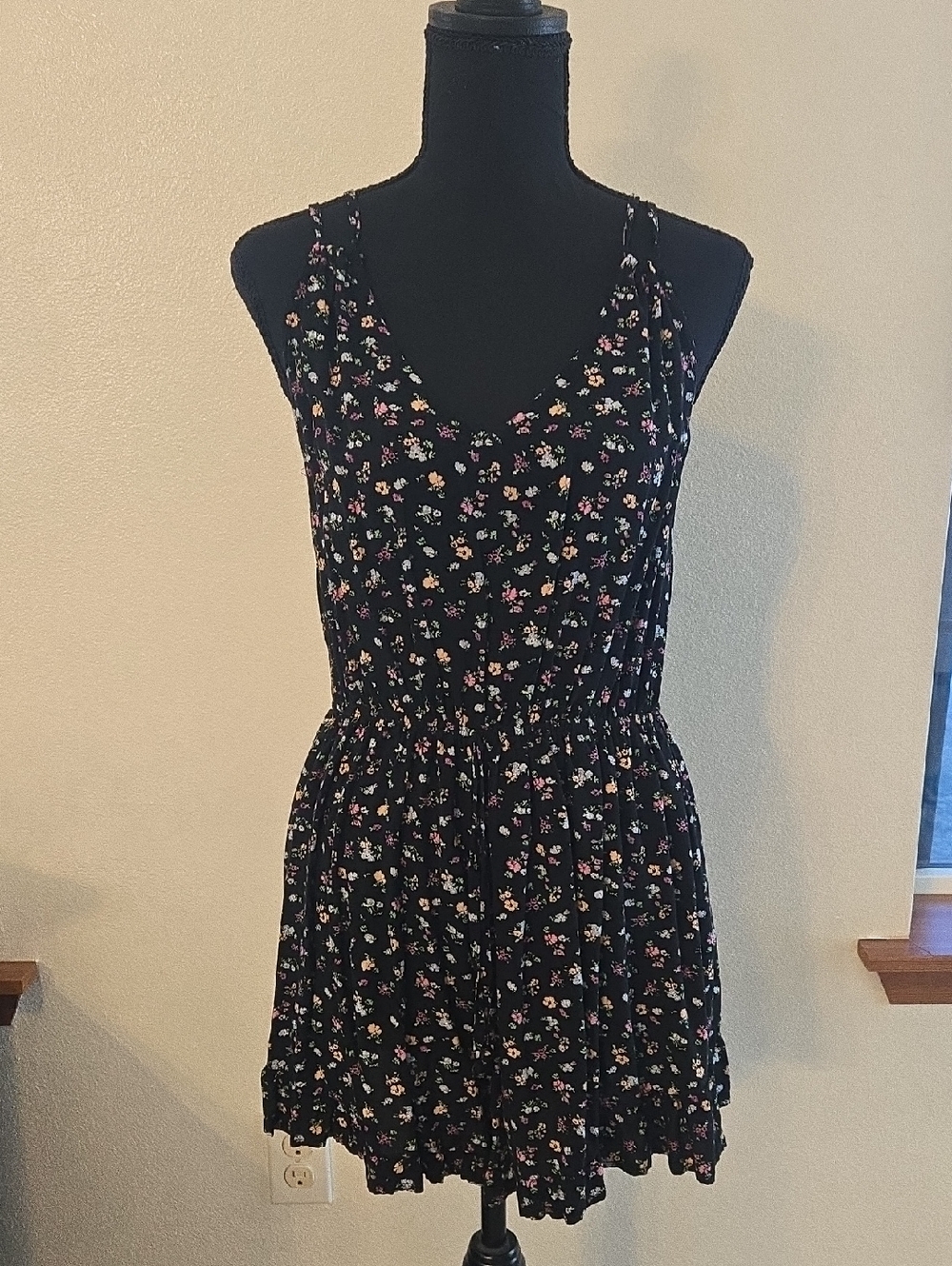 Stitch & Pine Black Floral Sleeveless Romper